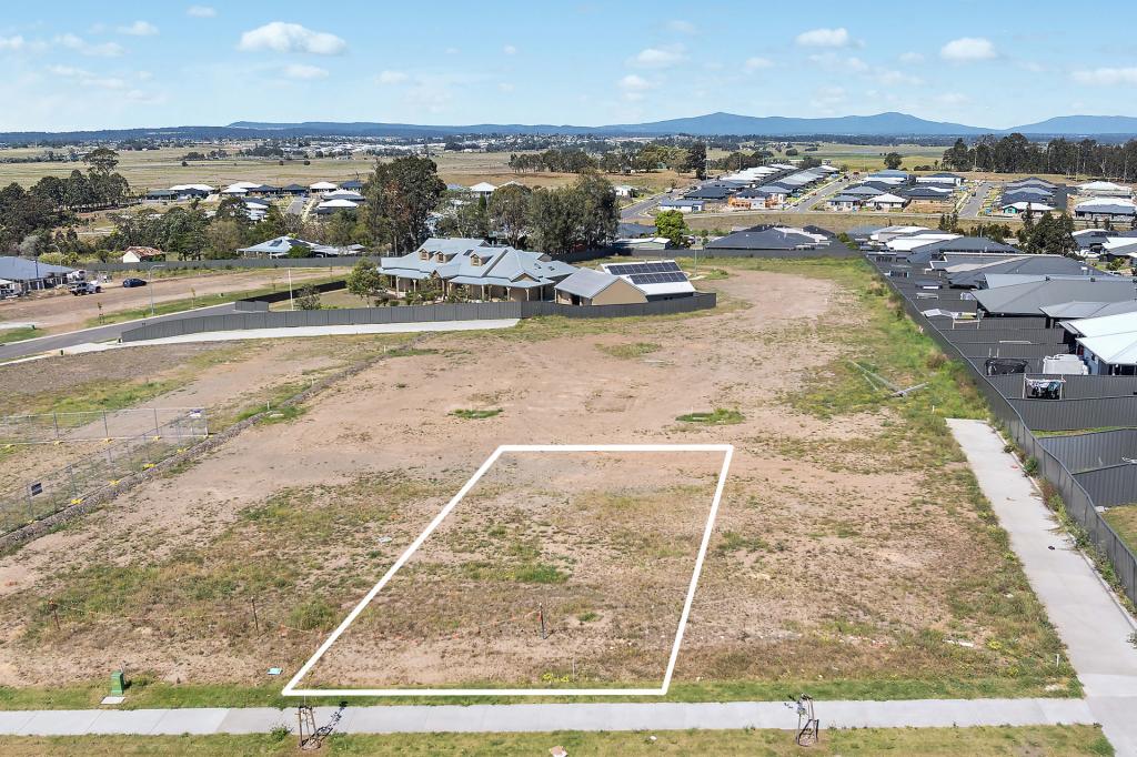 6 RUNNERS CL, FARLEY, NSW 2320
