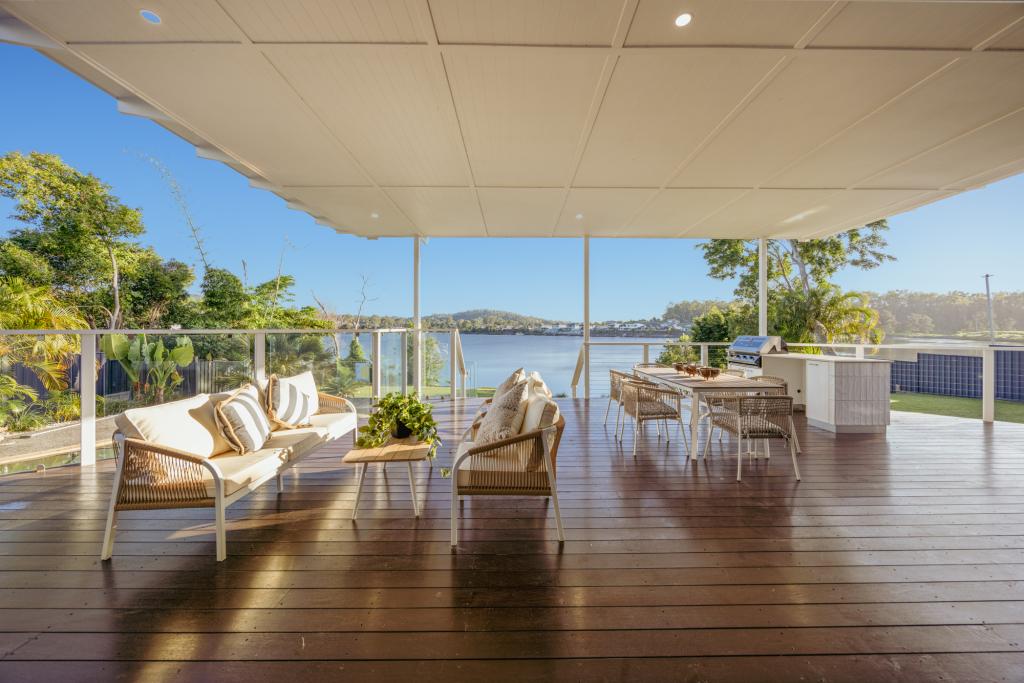 384 Tamborine Oxenford Rd, Upper Coomera, QLD 4209