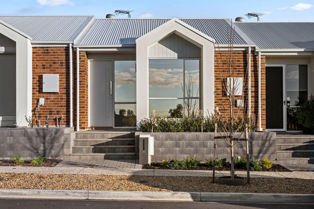 15 Kakabecka St, Seaford Heights, SA 5169