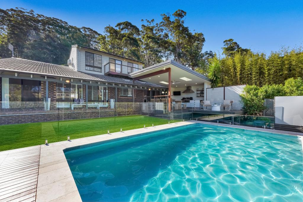 241 The Round Dr, Avoca Beach, NSW 2251