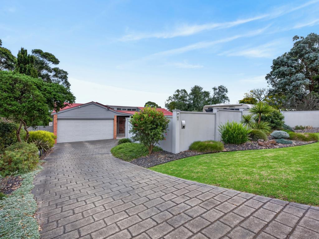 1 Thomas Mews, Bairnsdale, VIC 3875