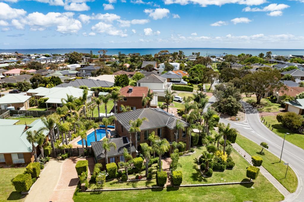 38 Victoria St, Safety Beach, VIC 3936