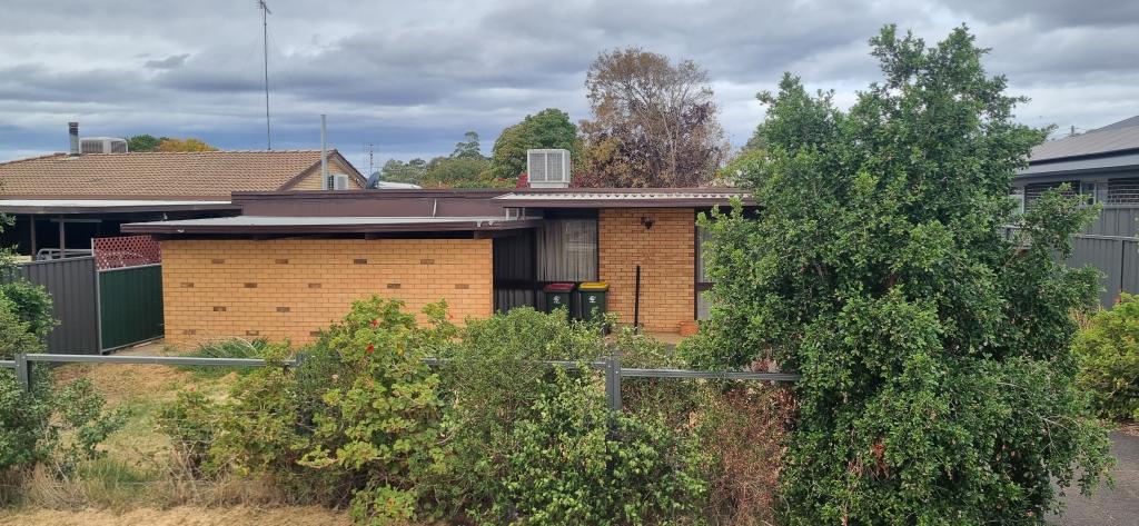 22 Leonard St, Dubbo, NSW 2830