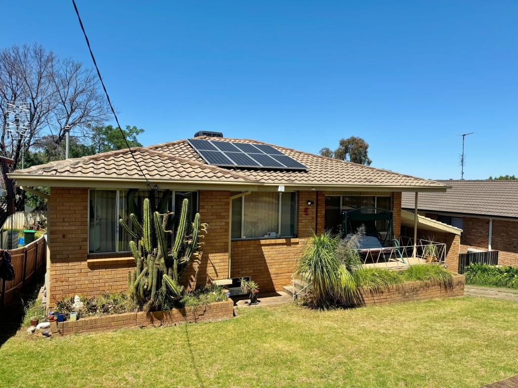 4 Barwang St, Young, NSW 2594