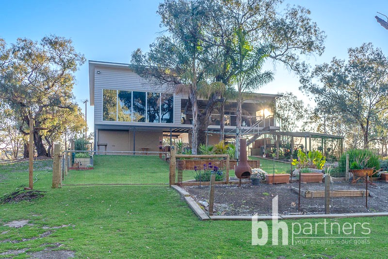 76 South Punyelroo Rd, Punyelroo, SA 5353