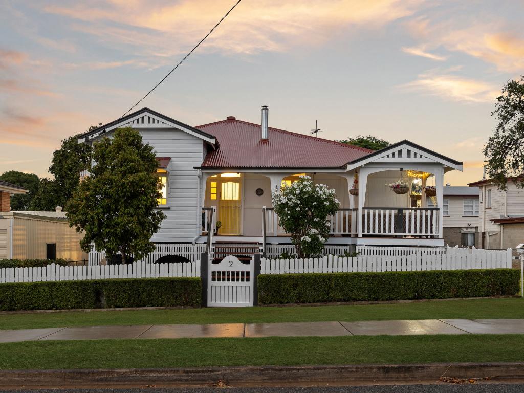 2 Sloman St, Booval, QLD 4304