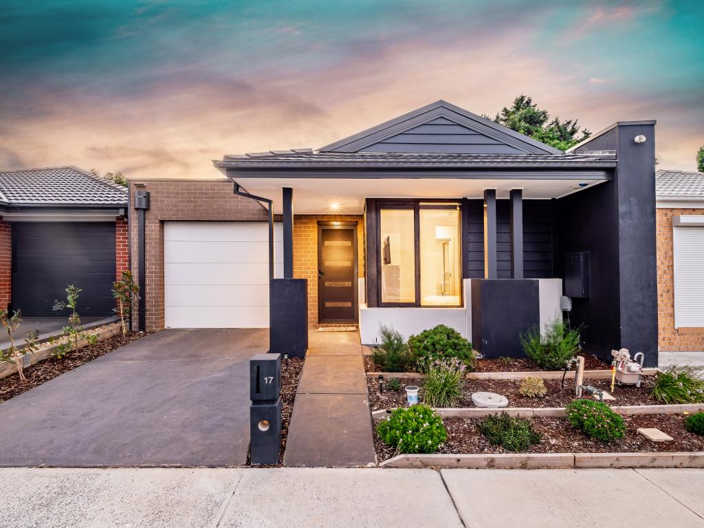 17 Landscape Bvd, Hampton Park, VIC 3976