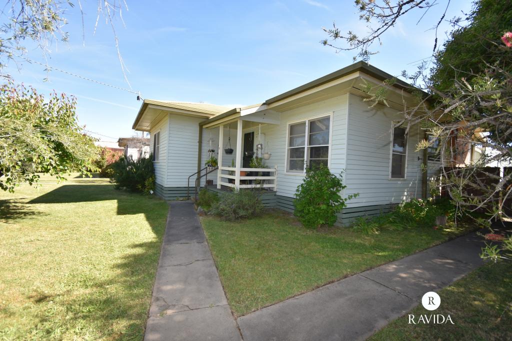 18 Junction Rd, Beechworth, VIC 3747