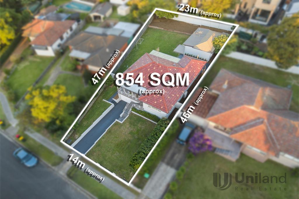 18 Dobson Cres, Baulkham Hills, NSW 2153