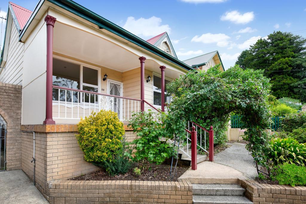 29 LOVEL ST, KATOOMBA, NSW 2780