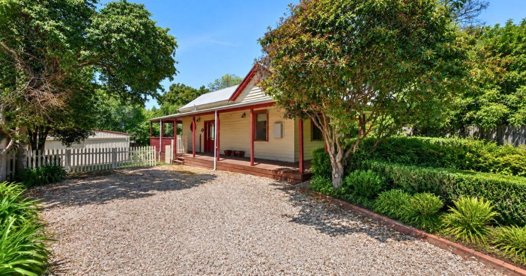 78 Main St, Romsey, VIC 3434