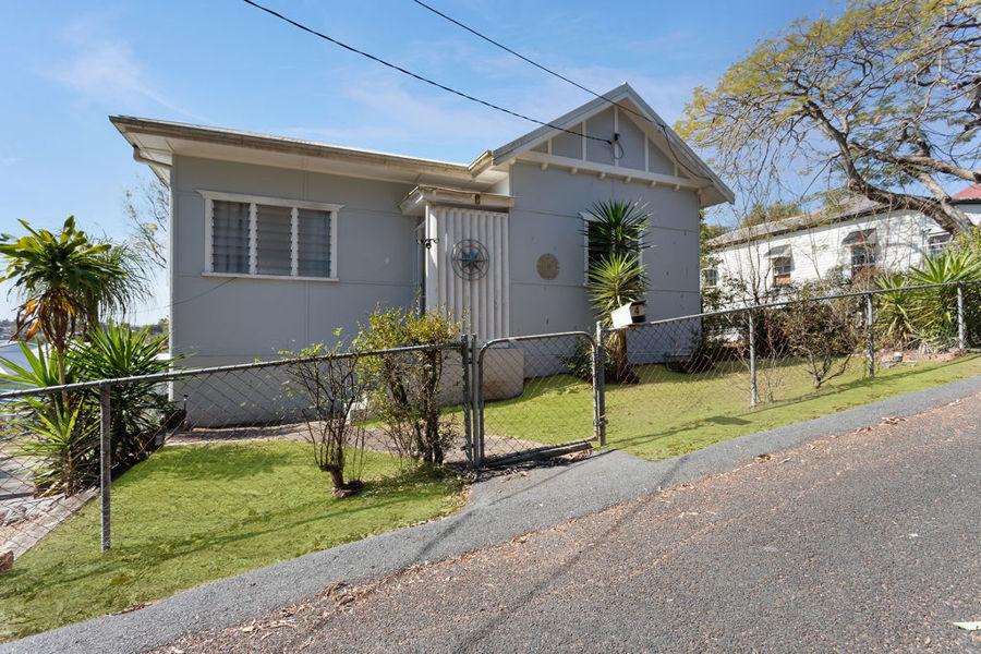 4 Lennon Lane, North Ipswich, QLD 4305