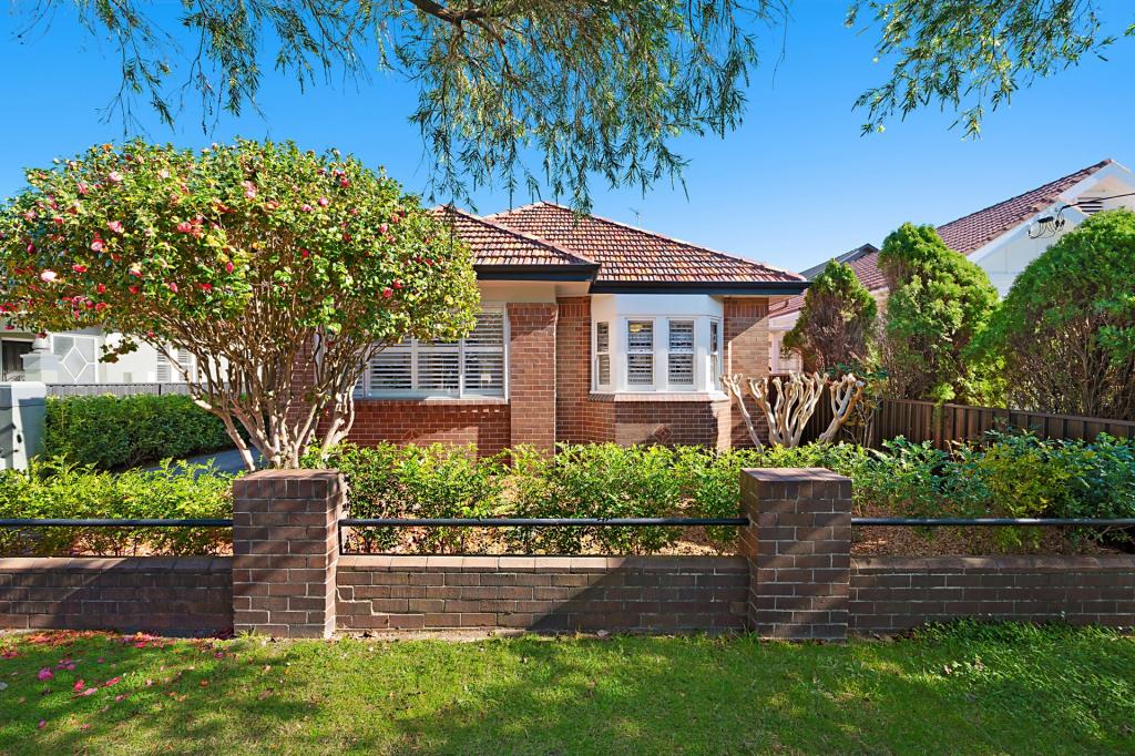 93 Kemp St, Hamilton South, NSW 2303