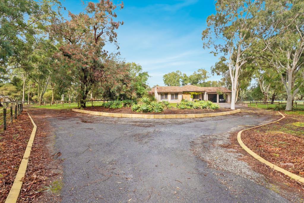 42 Loton Rd, Millendon, WA 6056
