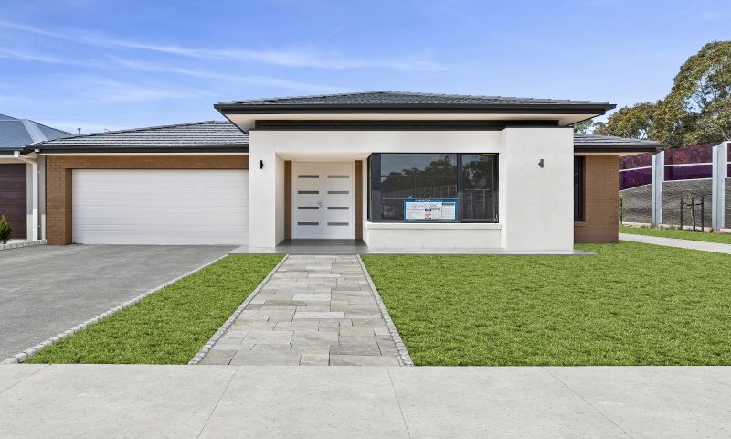 13 RAWSON CCT, WERRIBEE, VIC 3030