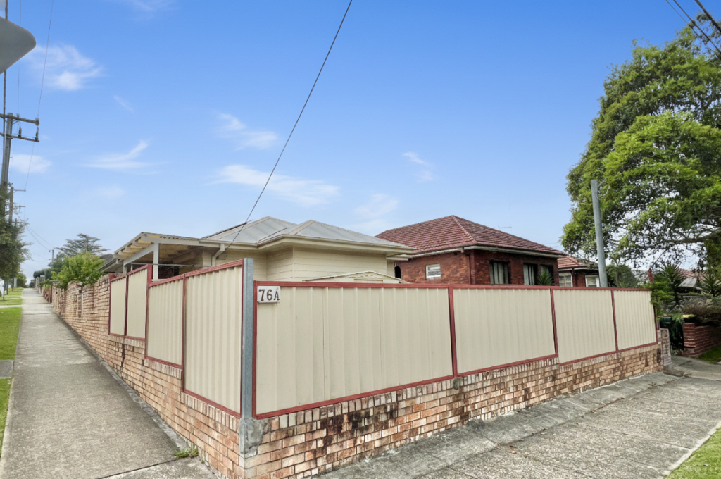 76a Caroline St, Kingsgrove, NSW 2208
