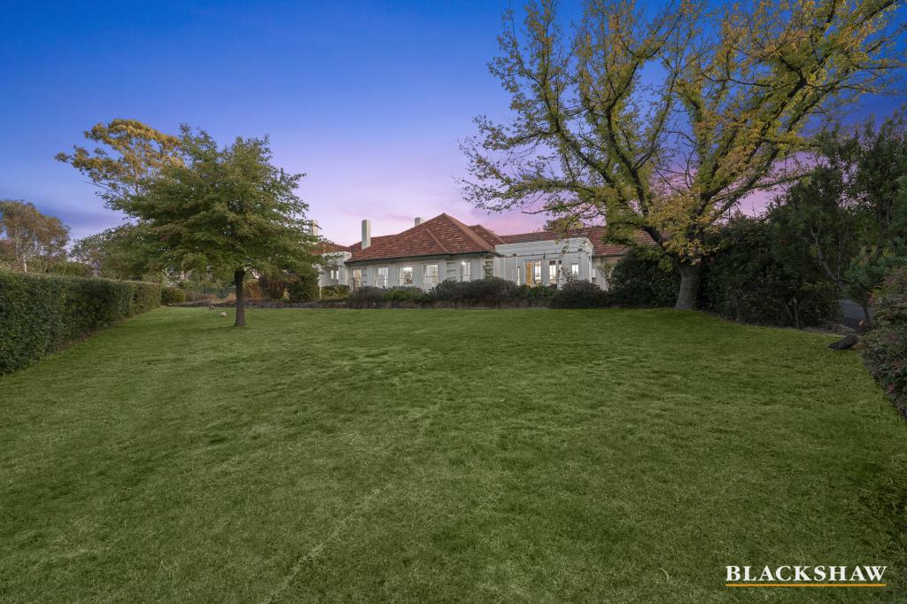 8 Wilmot Cres, Forrest, ACT 2603