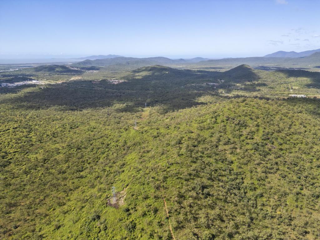 2a Valley Dr, Oak Valley, QLD 4811