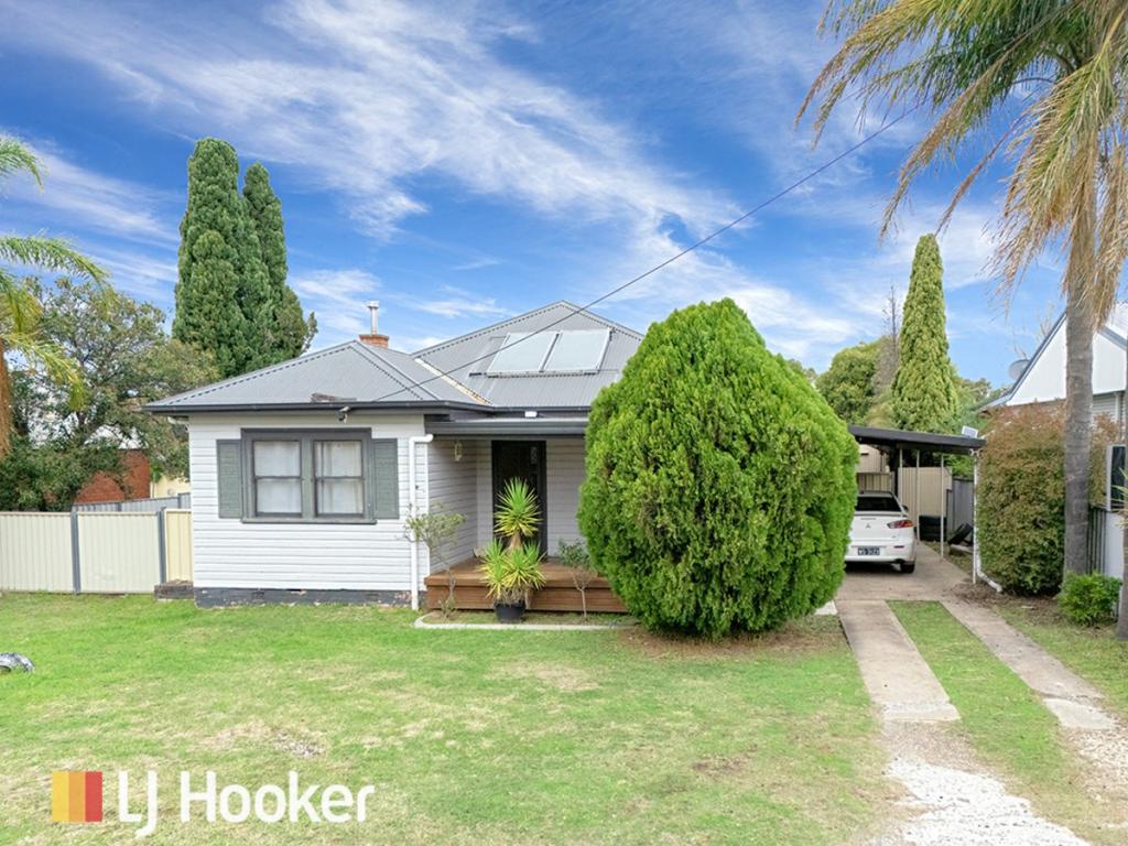 6 Robina St, South Tamworth, NSW 2340
