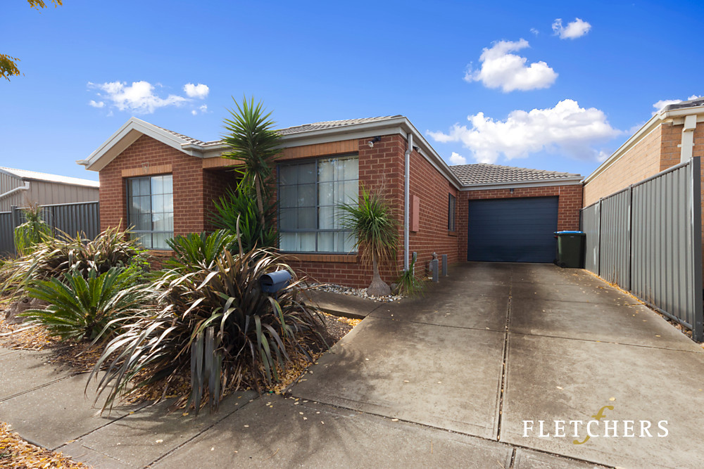 3 Dawson Cres, Manor Lakes, VIC 3024