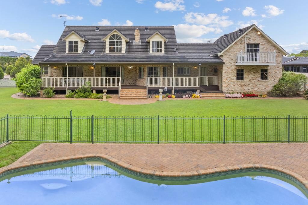 17 Burnside Gr, Windsor Downs, NSW 2756