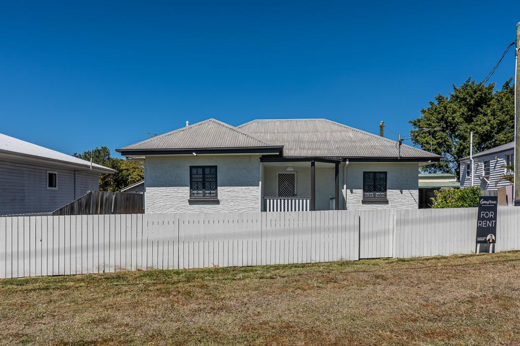 19 Railway St, Booval, QLD 4304