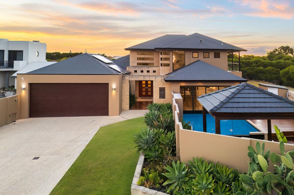 2 LATIANO GRN, SECRET HARBOUR, WA 6173