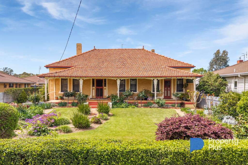 21 Mackay St, Rochester, VIC 3561