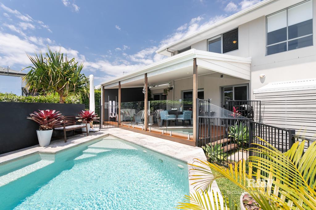 3 Hollyhock Cres, Noosa Heads, QLD 4567