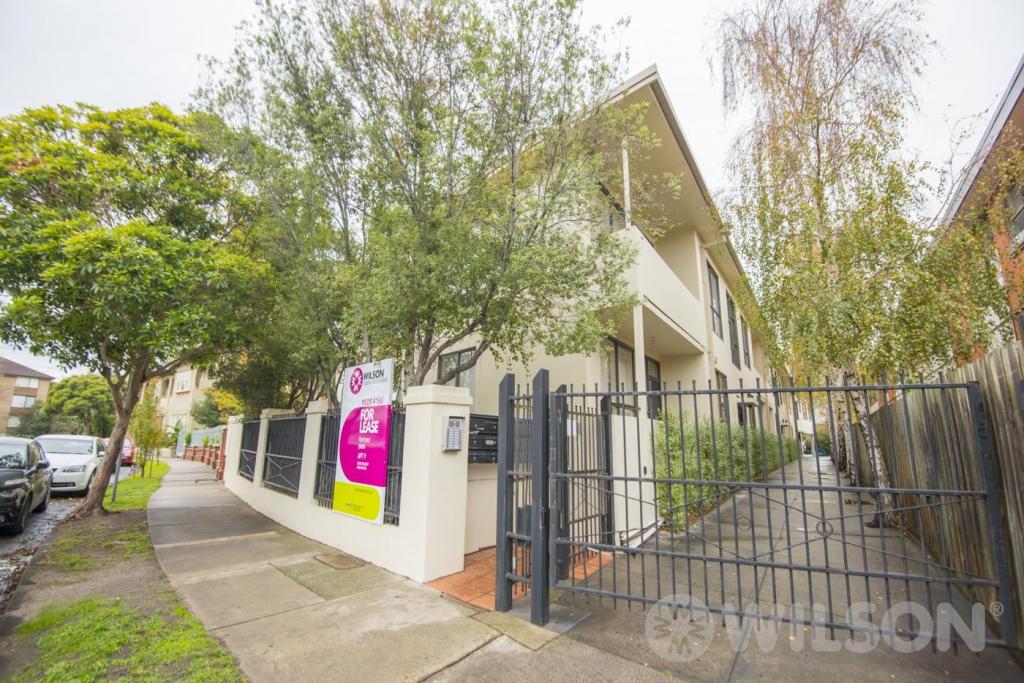 9/8 Charnwood Gr, St Kilda, VIC 3182