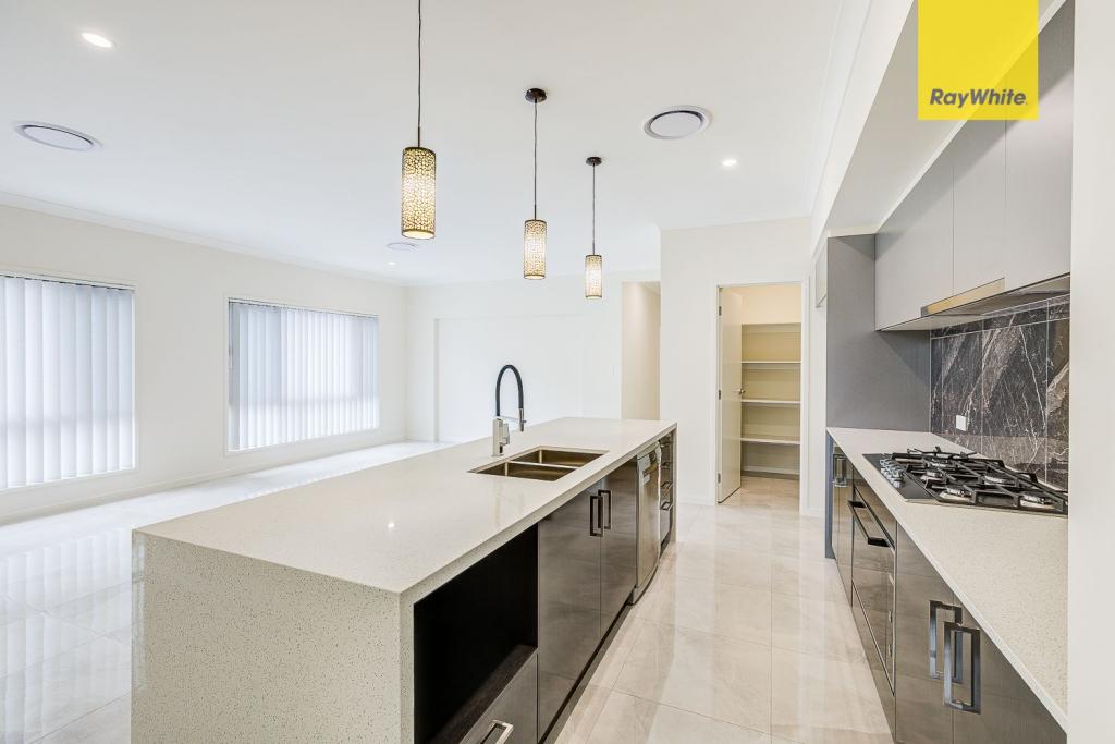 15b Pinelands St, Loganlea, QLD 4131