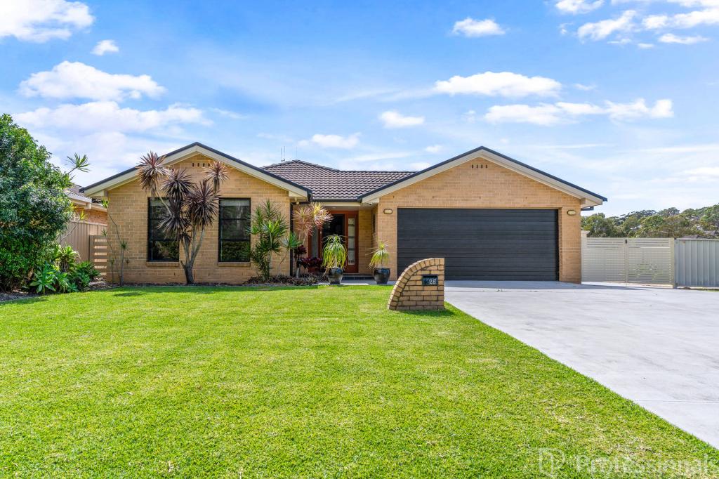 28 The Southern Pkwy, Forster, NSW 2428