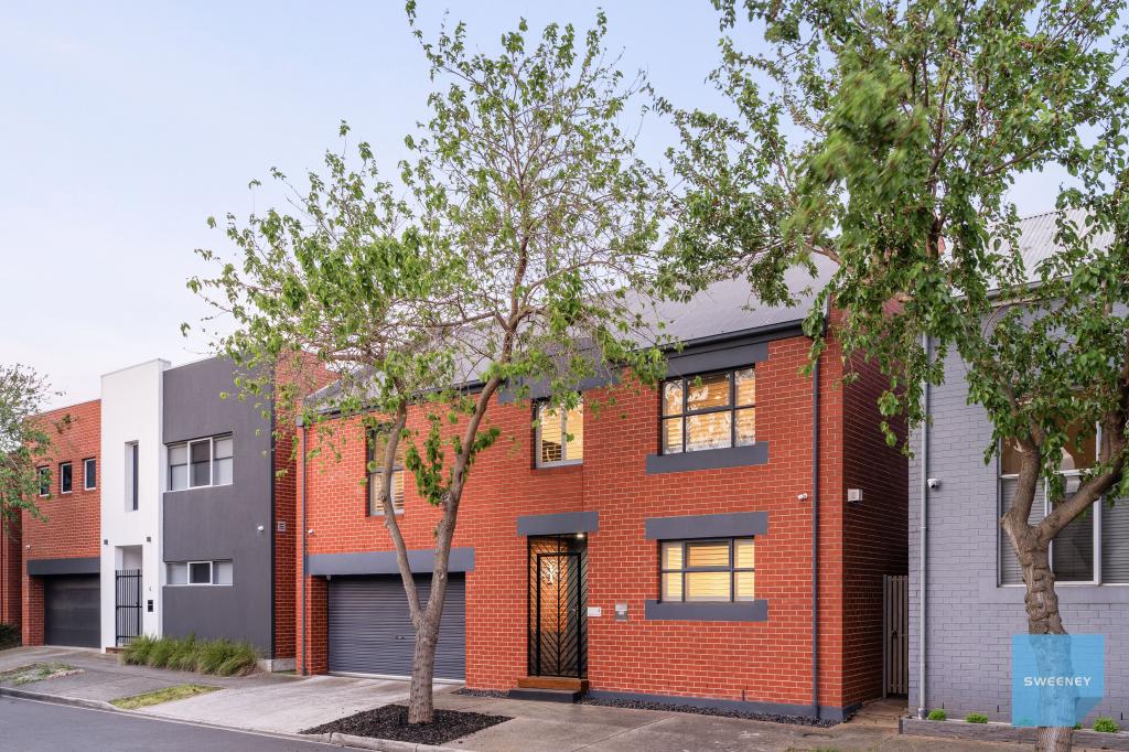 4 Beacon Lane, Caroline Springs, VIC 3023