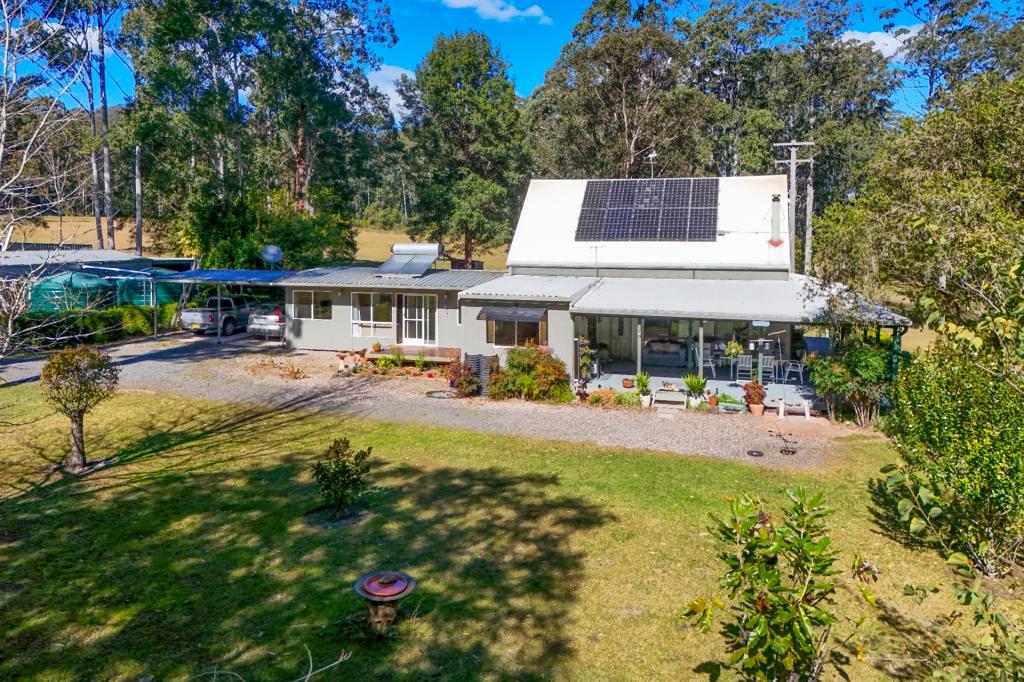 704 Smiths Creek Rd, Kundabung, NSW 2441