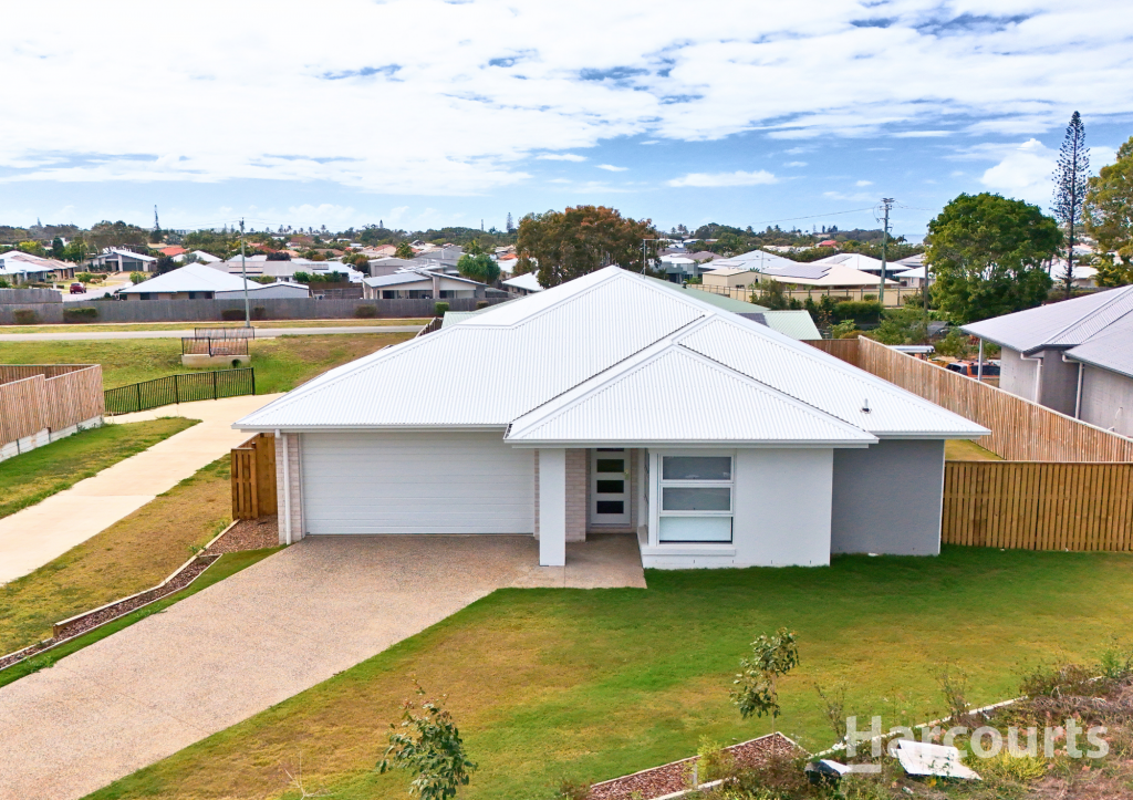 4 Cameron St, Bargara, QLD 4670
