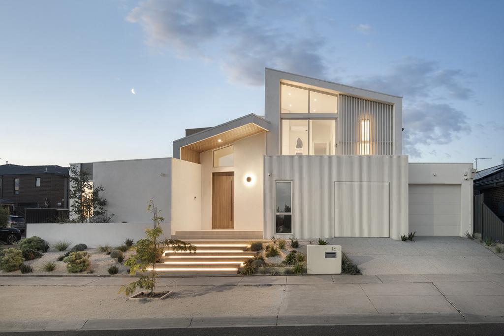 16 Trident Cres, Fraser Rise, VIC 3336