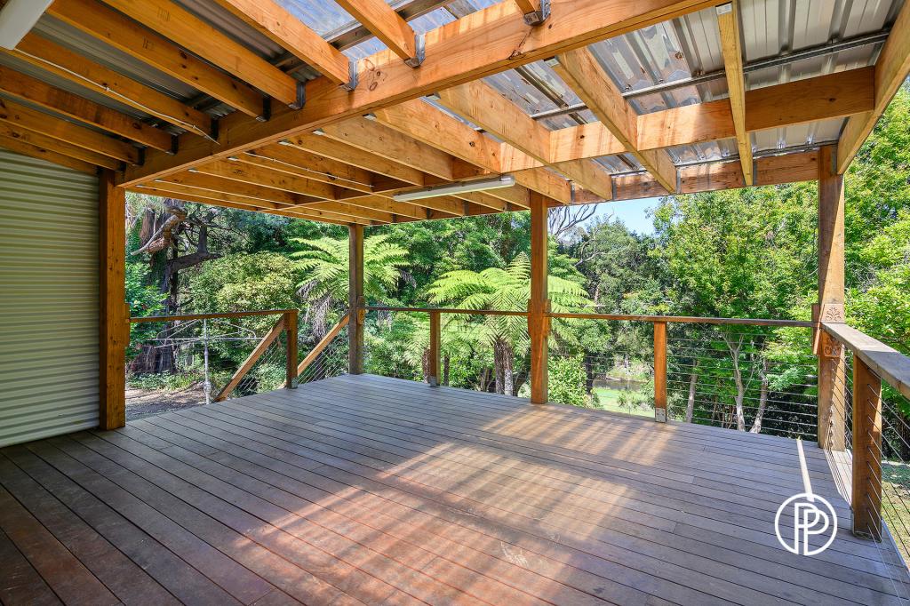 4 Lincoln Rd, Warburton, VIC 3799