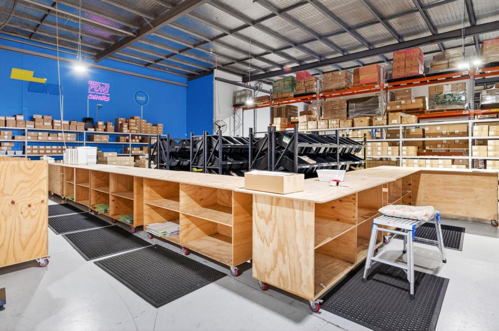 17 Strathaird Rd, Bundall, QLD 4217