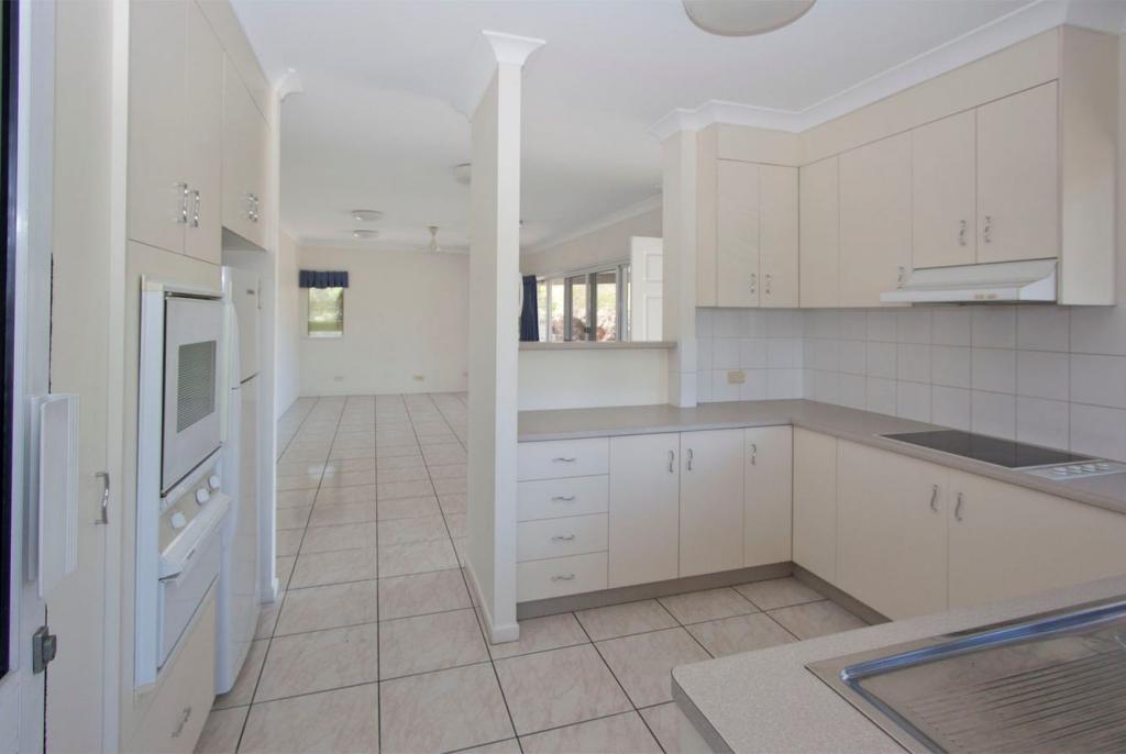 4/2 Oxley St, North Ward, QLD 4810