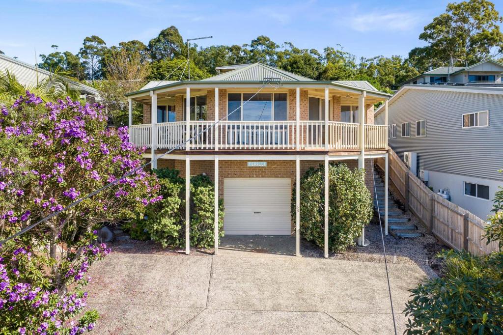 69 Coogee St, Tuross Head, NSW 2537