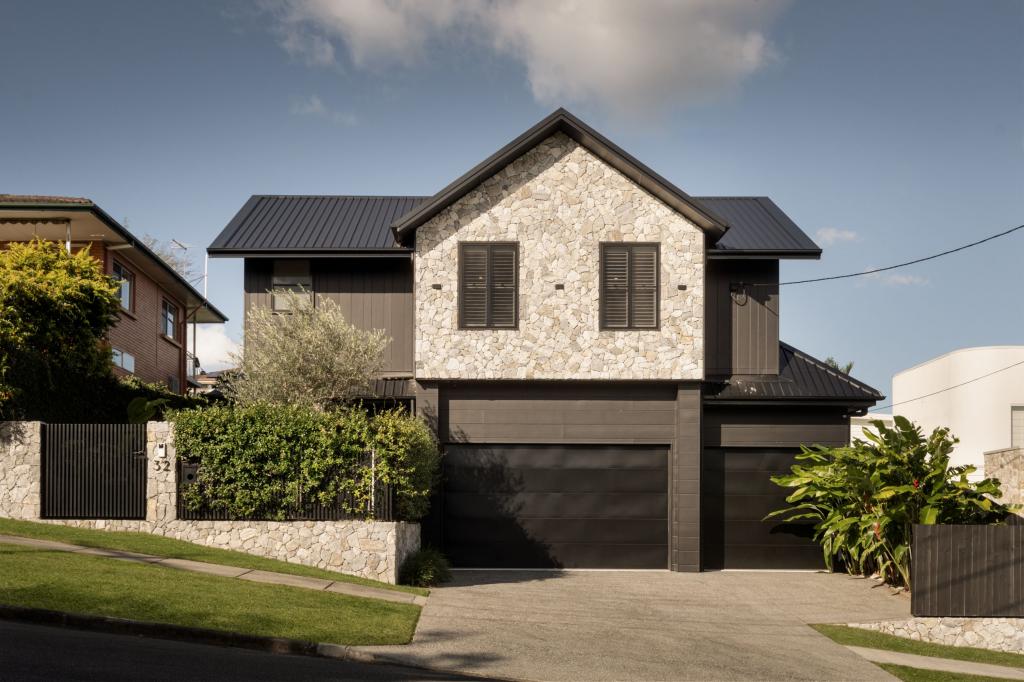 32 Long St, Camp Hill, QLD 4152