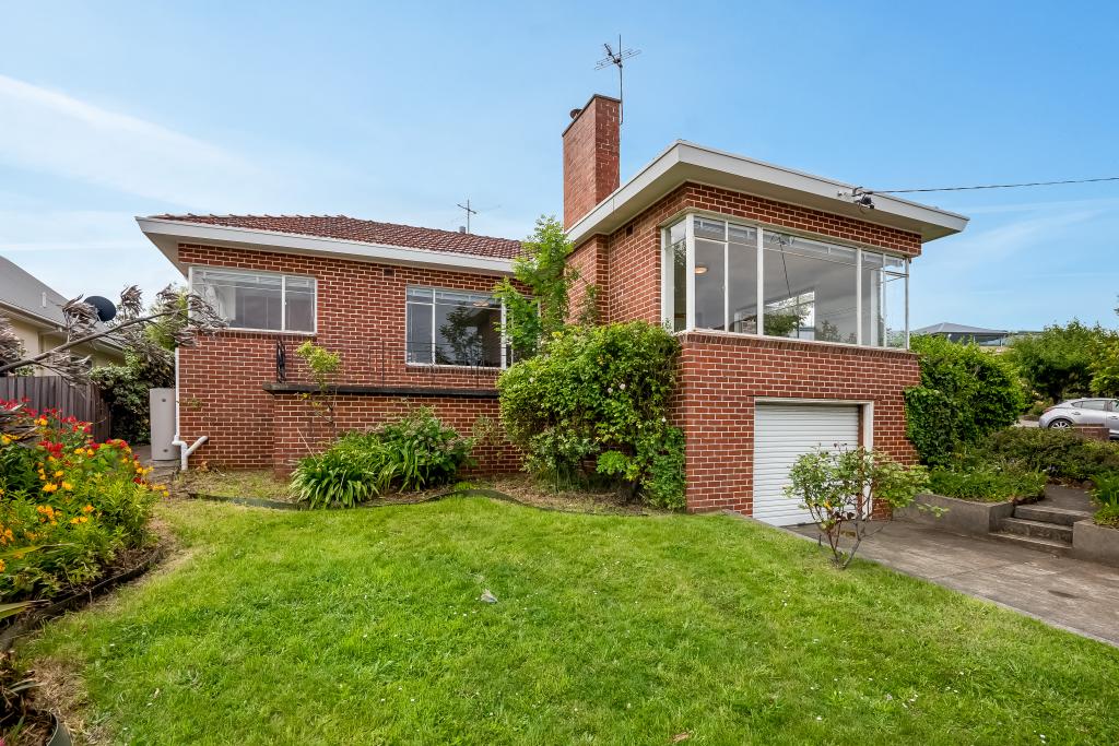 10 Esplanade, Lindisfarne, TAS 7015