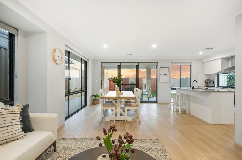 7 Mykonos Rd, Coogee, WA 6166