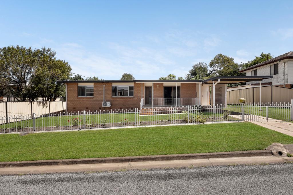 15 Loveanius St, Silkstone, QLD 4304
