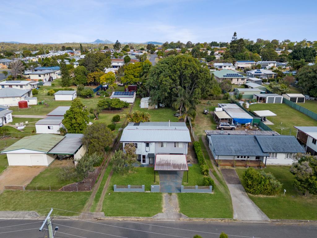 35 PETAINE ST, RACEVIEW, QLD 4305