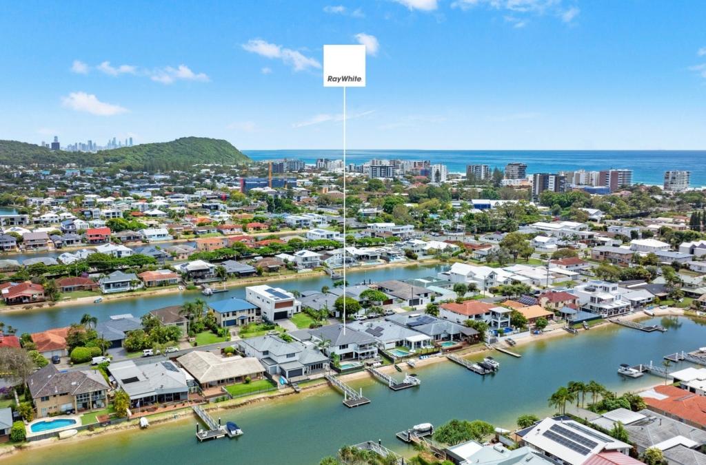 20 Dolphin Ct, Palm Beach, QLD 4221