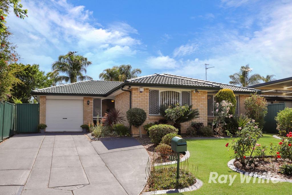 115 Banks Dr, St Clair, NSW 2759