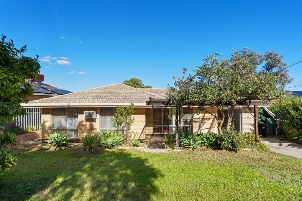 17 Olinda Rd, Windsor Gardens, SA 5087