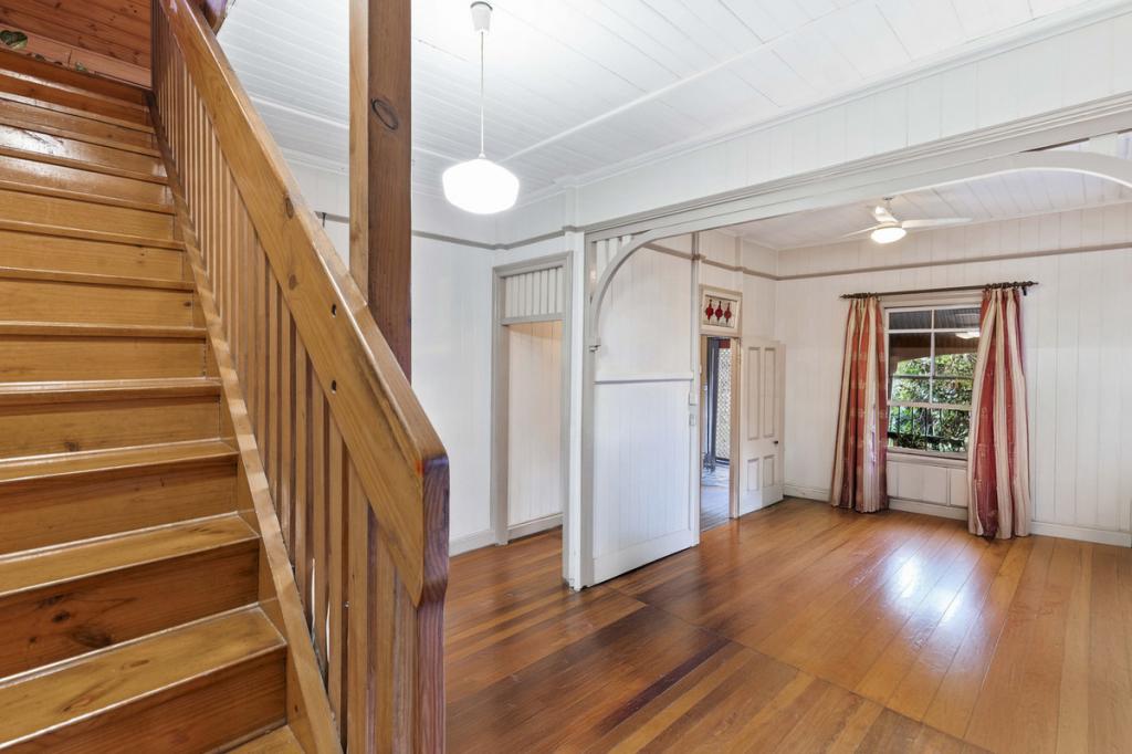 17 Gloucester St, Highgate Hill, QLD 4101