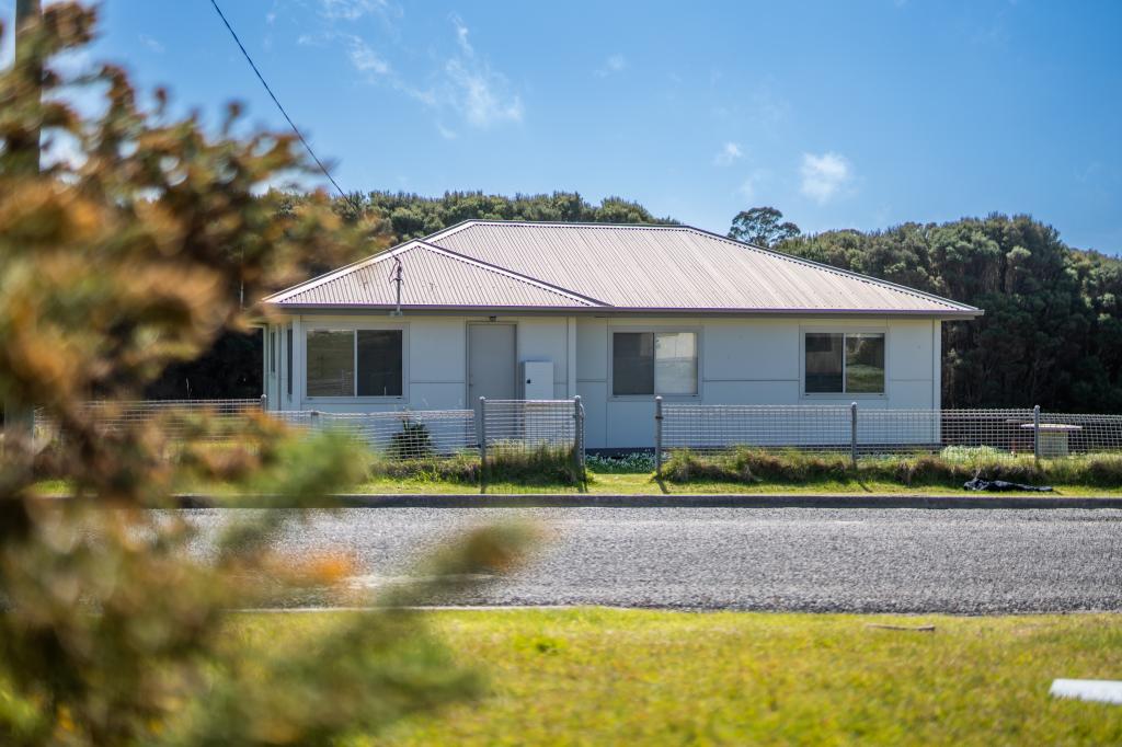 18 Ti-Tree Dr, Grassy, TAS 7256